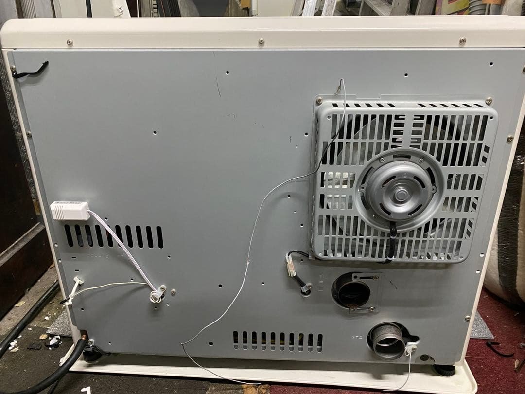 ｍ*ｙ様 サンポット　FF式石油ストーブ　FFR-7011RF 2021年製　カ