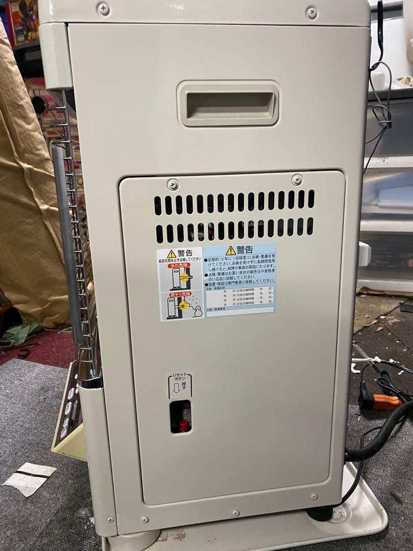 ｍ*ｙ様 サンポット　FF式石油ストーブ　FFR-7011RF 2021年製　カ