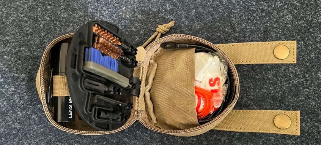 新品 未使用品　サファリランド　レッグホルスター《オマケ付き》