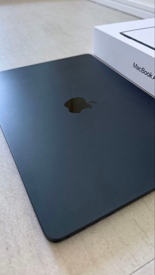 AppleMacBookAir 2025 M4 32GB/1TB スペースグレー
