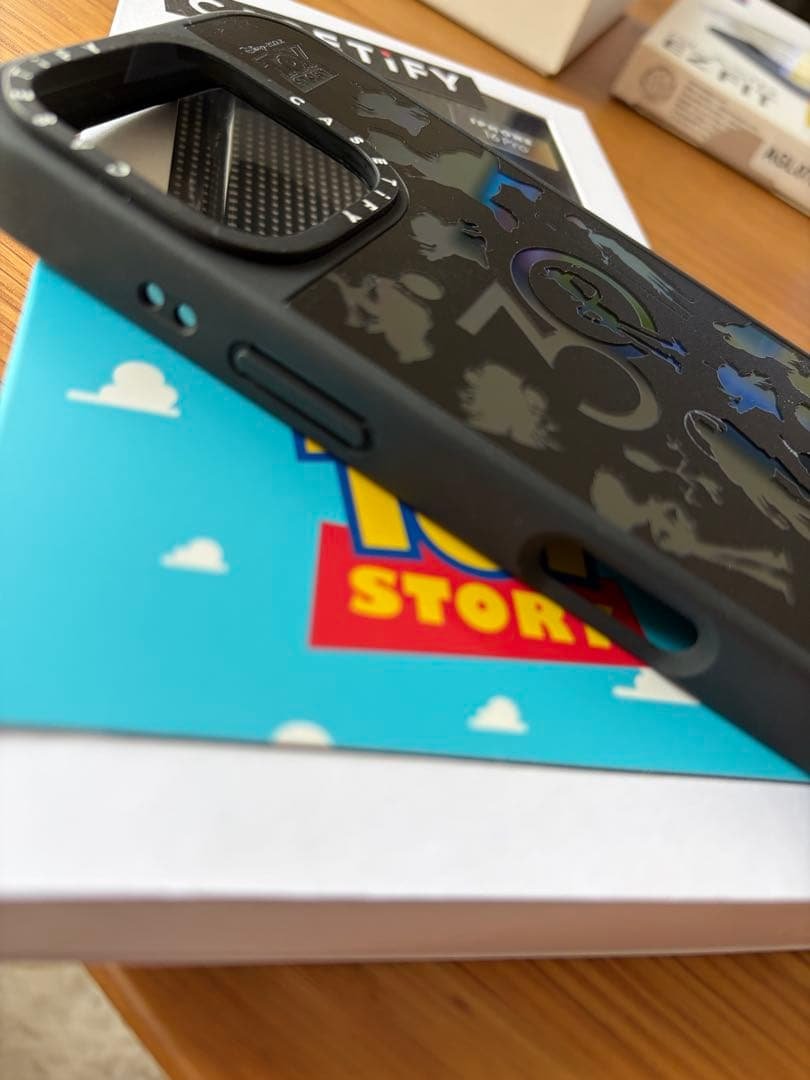 ケースティファイ　iPhone16pro用　トイストーリー30周年限定ケース